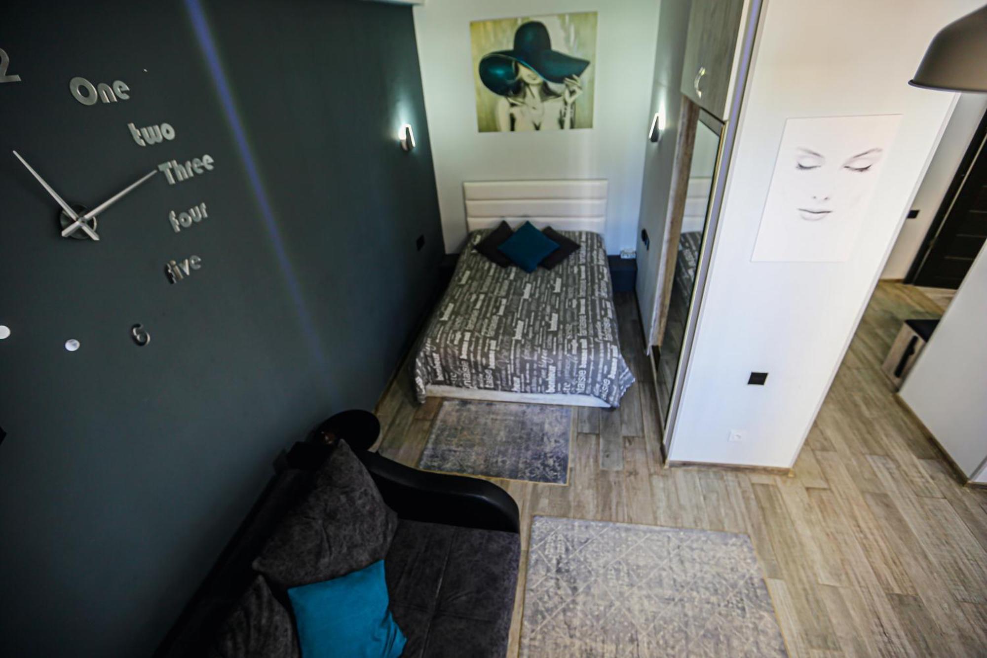 L&l. Apartment *